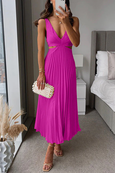 Sofia | Flowy pleated dress