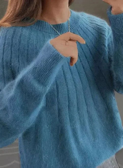 Sofia | Crewneck Sweater with Fluffy Collar