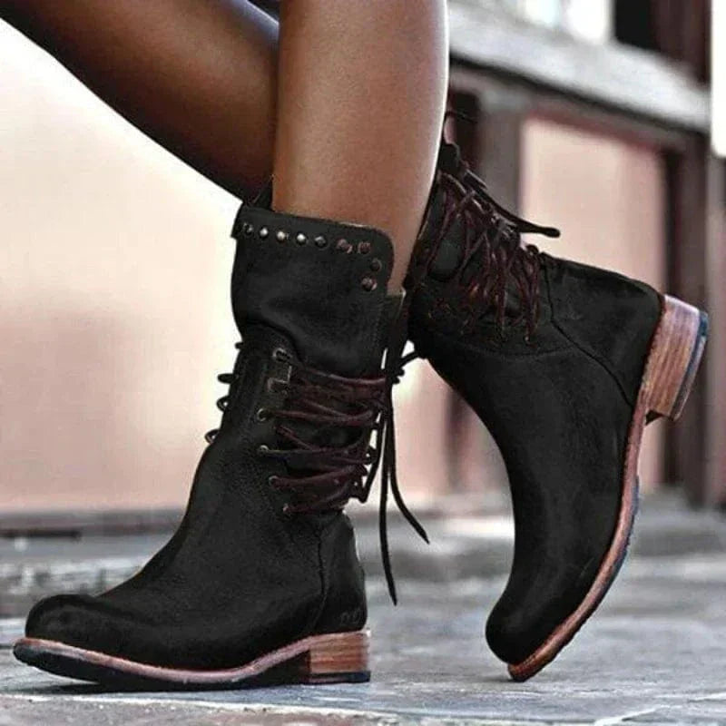 Sofia | Chic laced boots