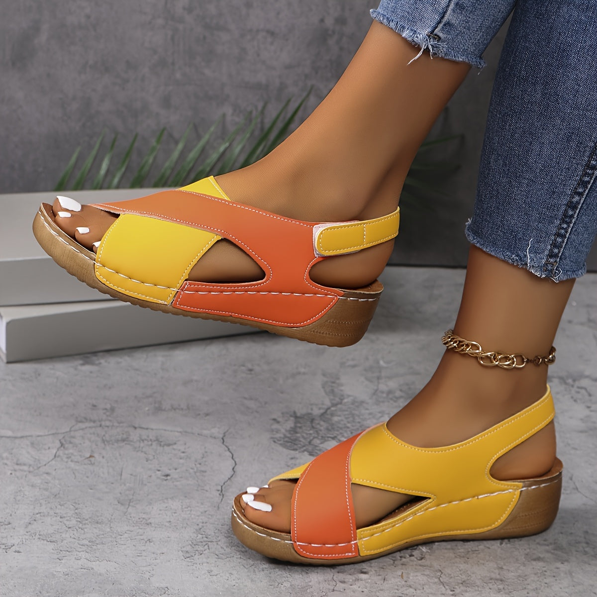Sofia | Comfy abstract sandals
