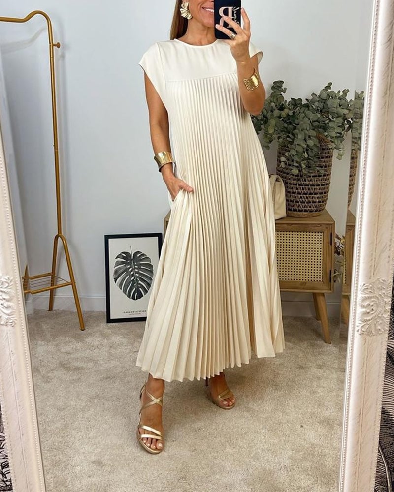 Sofia | Timeless and comfortable pleated dress