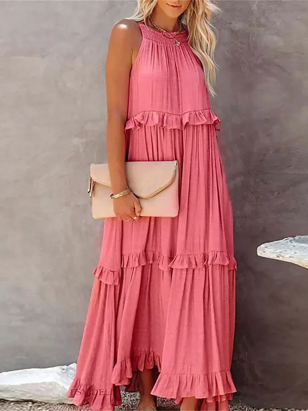 Sofia | Maxi dress with halter neck and ruffles