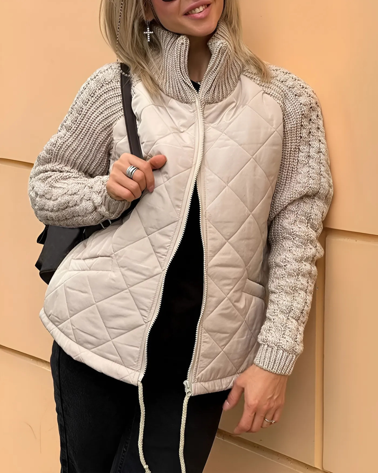 Sofia | Luxury coat with knitted sleeves