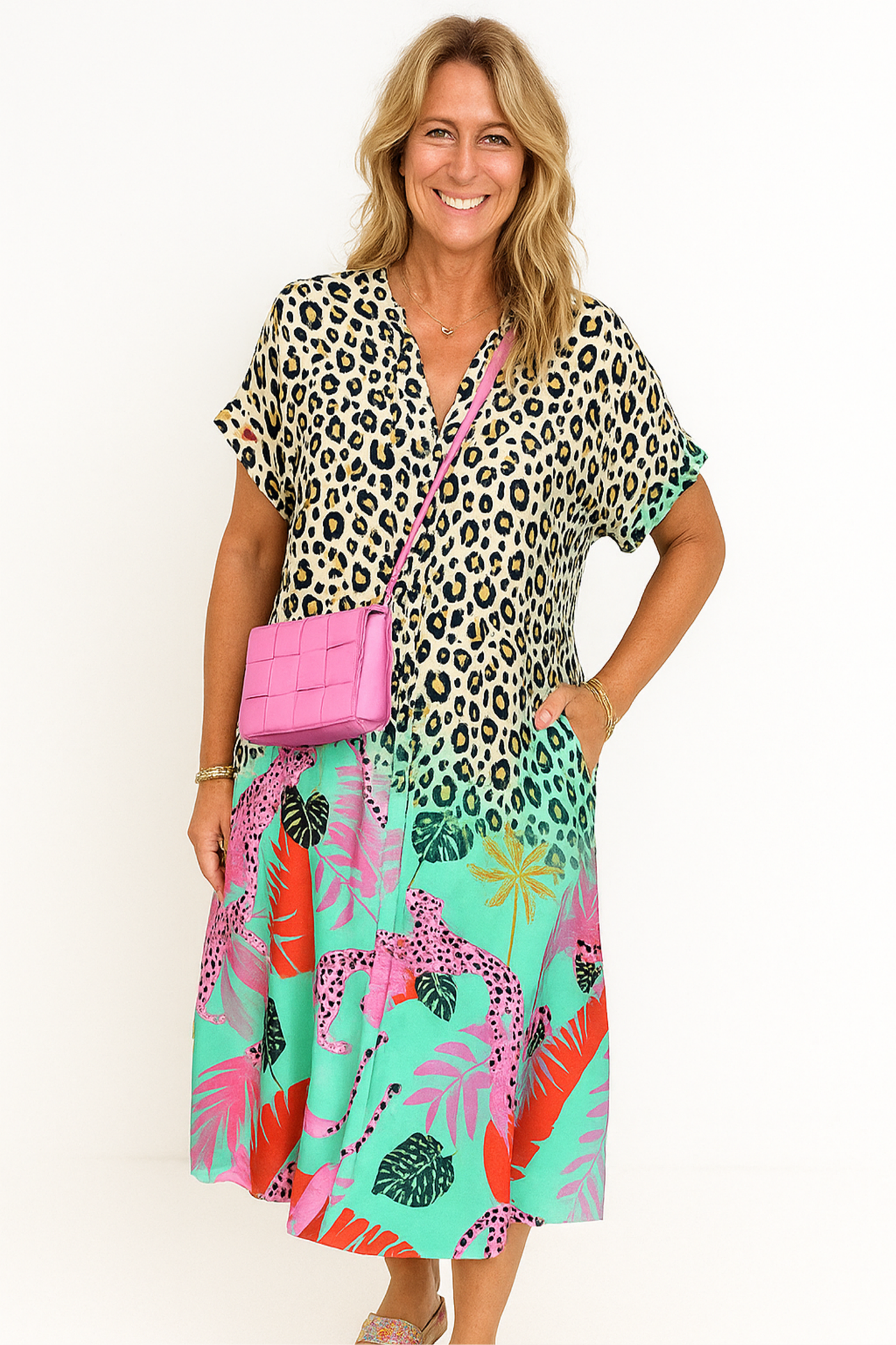 Sofia | Leopard print dress with V-neckline