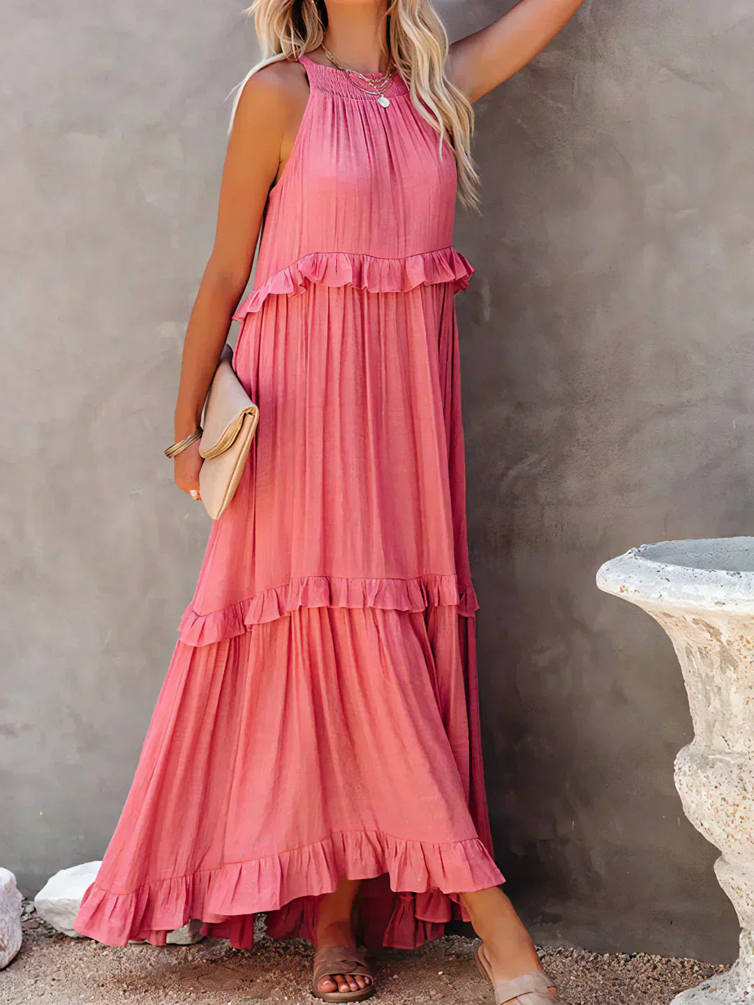 Sofia | Maxi dress with halter neck and ruffles
