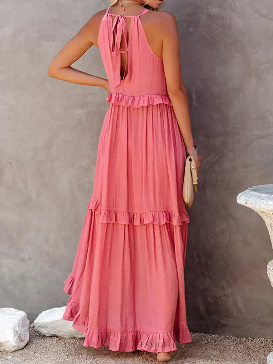 Sofia | Maxi dress with halter neck and ruffles