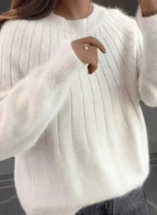 Sofia | Crewneck Sweater with Fluffy Collar