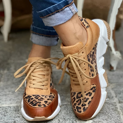 Sofia | Stylish sneakers in leopard print