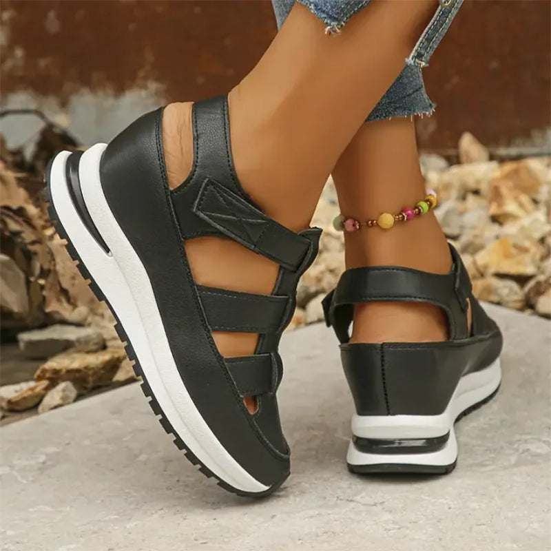 Sofia | Breathable sandals with closed toes