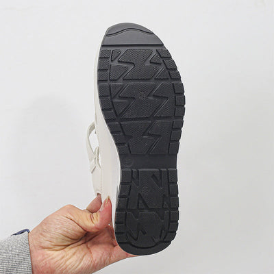 Sofia | Breathable sandals with closed toes